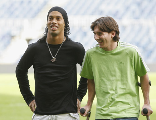 BBC：在敲定租借穆阿尼之后，热刺还想压哨再签一名新中卫