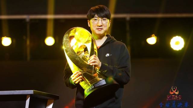 后赶到球馆 后赶到球馆