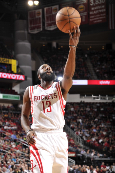 18岁34天，库巴西是自13／14赛季以来进球最年轻的巴萨后卫.