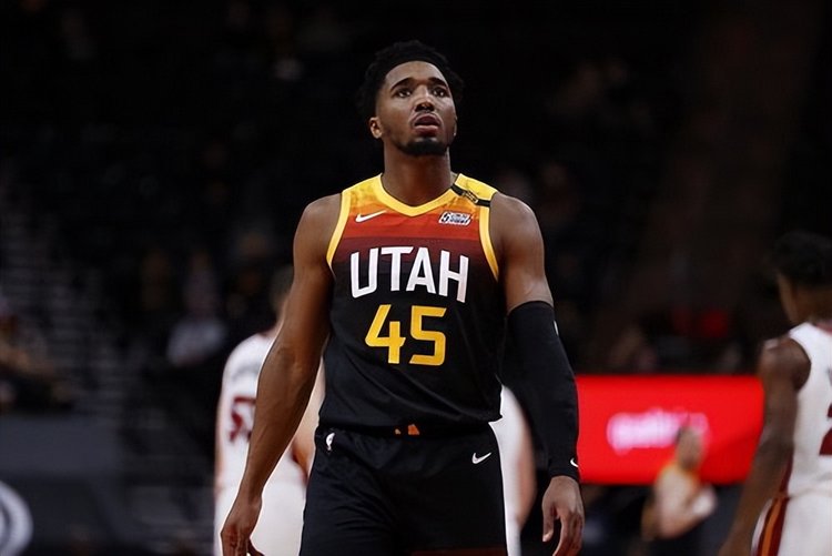 也为球队奠 也为球队奠