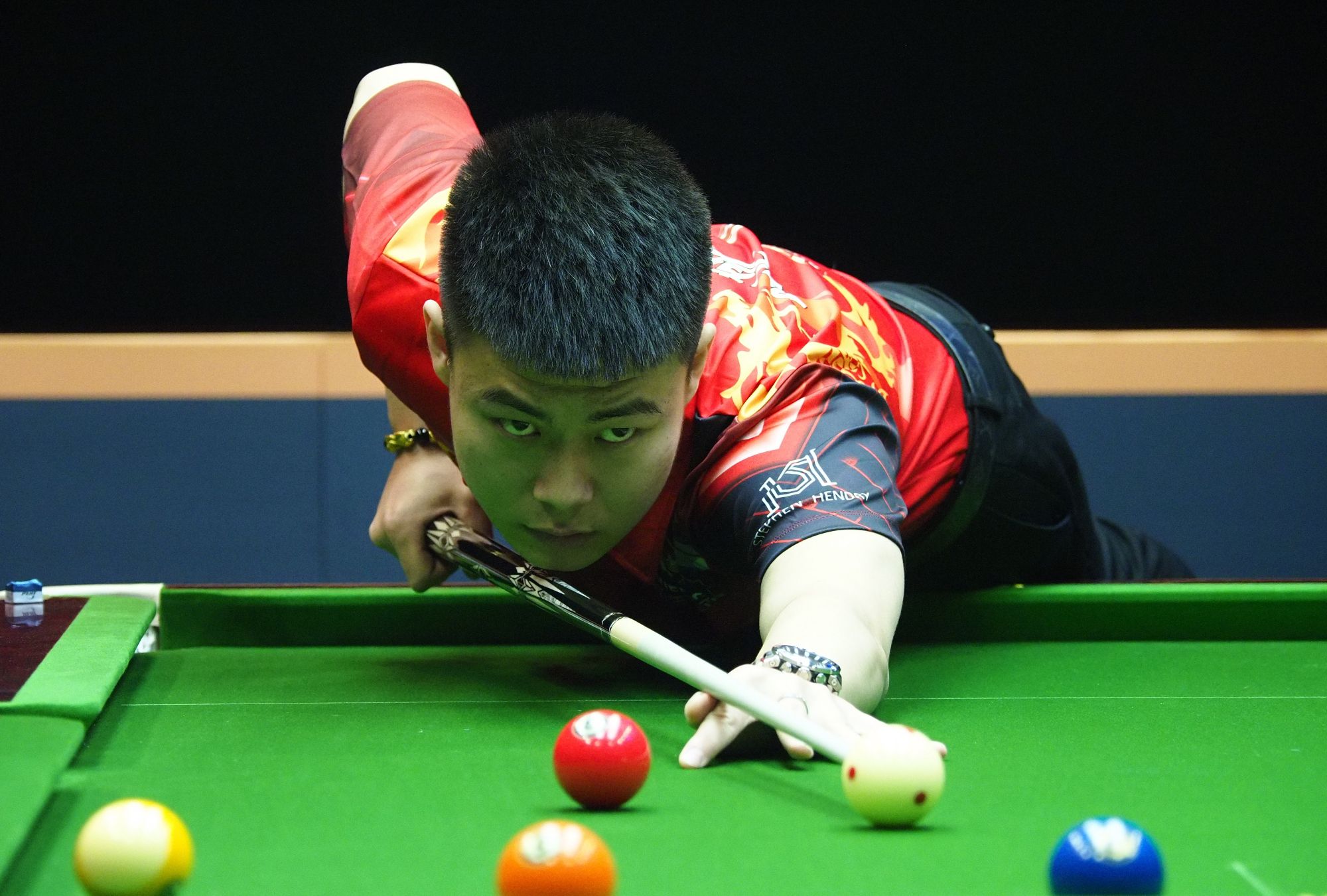 在刘泽一冲 在刘泽一冲