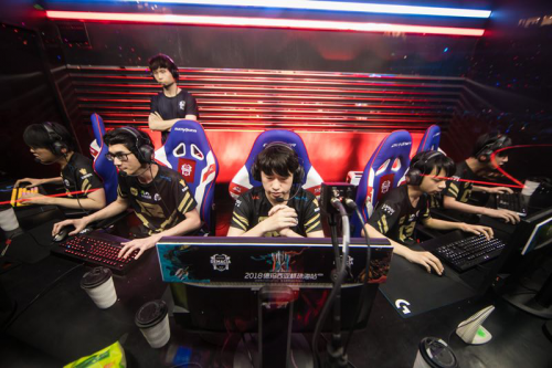 家豪门关注 家豪门关注